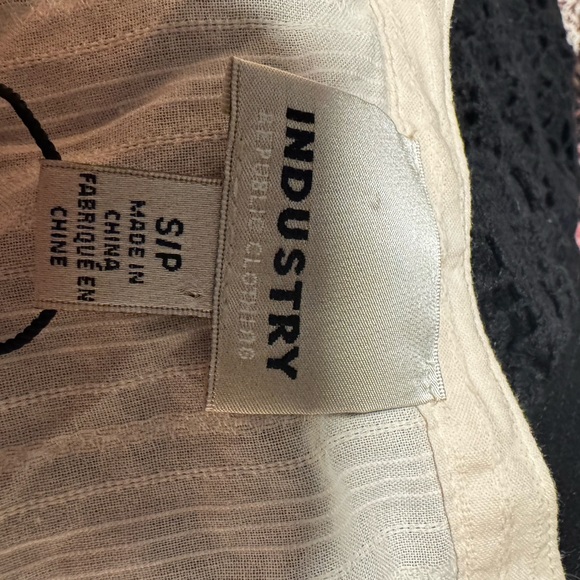 INDUSTRY Lace Button-Up Blouse - Cream - Picture 4 of 4